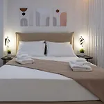 The White House Minimal Apartment