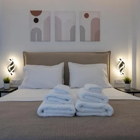 The White House Minimal