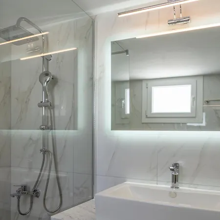 The White House Minimal شقة