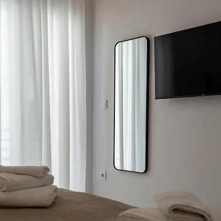 The White House Minimal Apartman Kalamáta