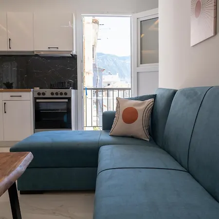 アパート The White House Minimal カラマタ