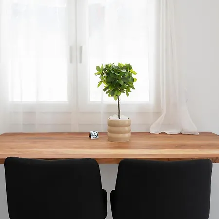 The White House Minimal شقة كالاماتا