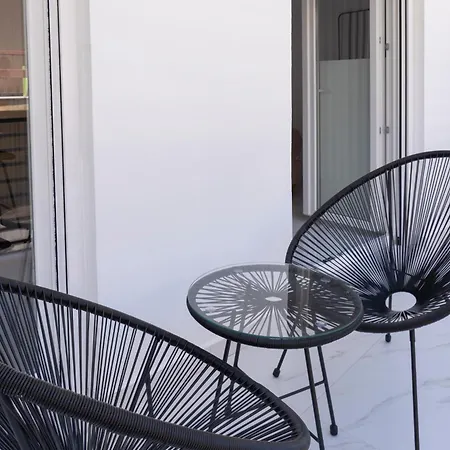 アパート The White House Minimal カラマタ