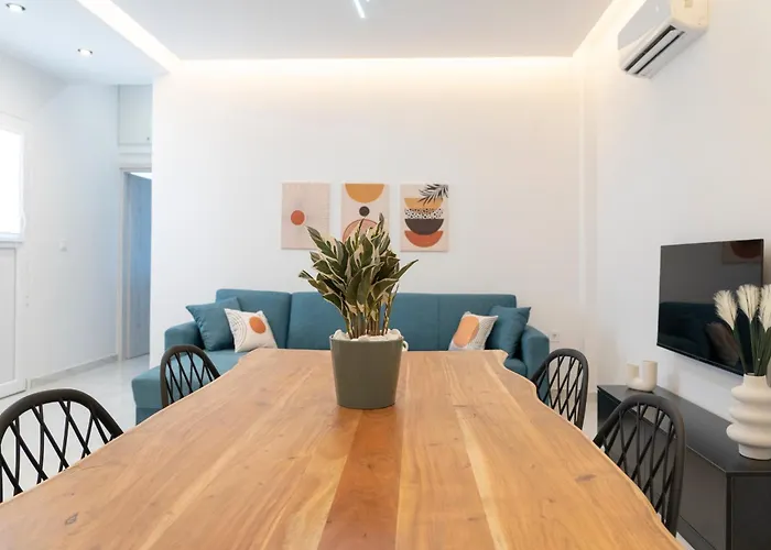 The White House Minimal *